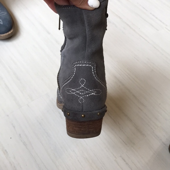 Sundance grey suede boot Size 38 - Picture 6 of 8